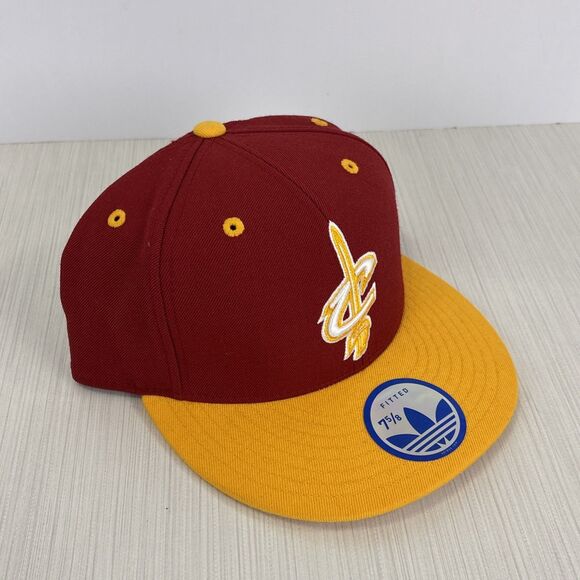 Adidas Cleveland Cavaliers Flat Brim Fitted Hat Cap 7 5/8 Red Yellow NEW - Picture 5 of 7